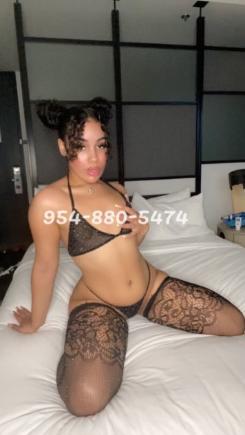  is Female Escorts. | Buffalo | New York | United States | scarletamour.com 