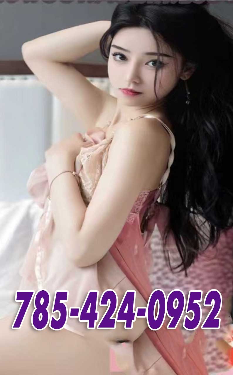 785-424-0952 is Female Escorts. | Lawrence | Kansas | United States | scarletamour.com 