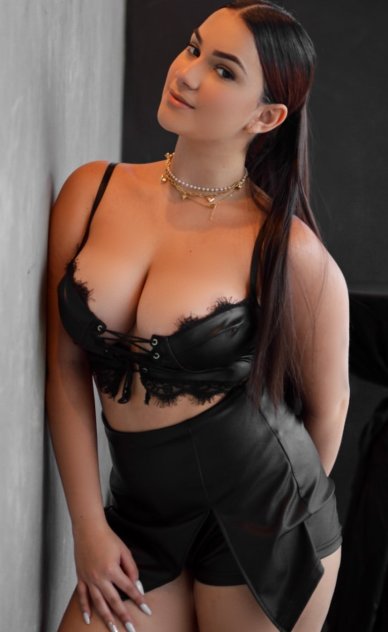  is Female Escorts. | Tampa | Florida | United States | scarletamour.com 