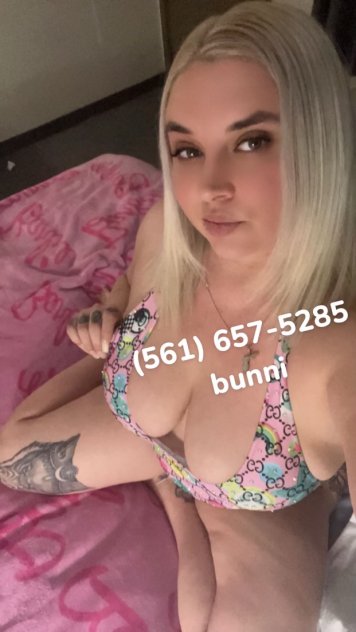  is Female Escorts. | Raleigh / Durham | North Carolina | United States | scarletamour.com 