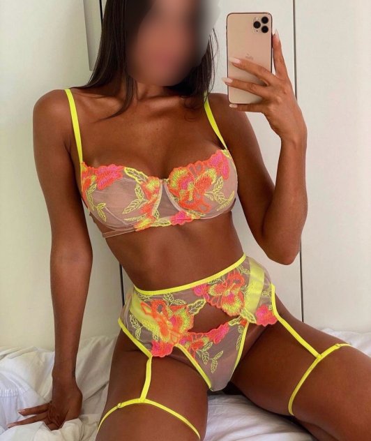  is Female Escorts. | West Palm Beach | Florida | United States | scarletamour.com 