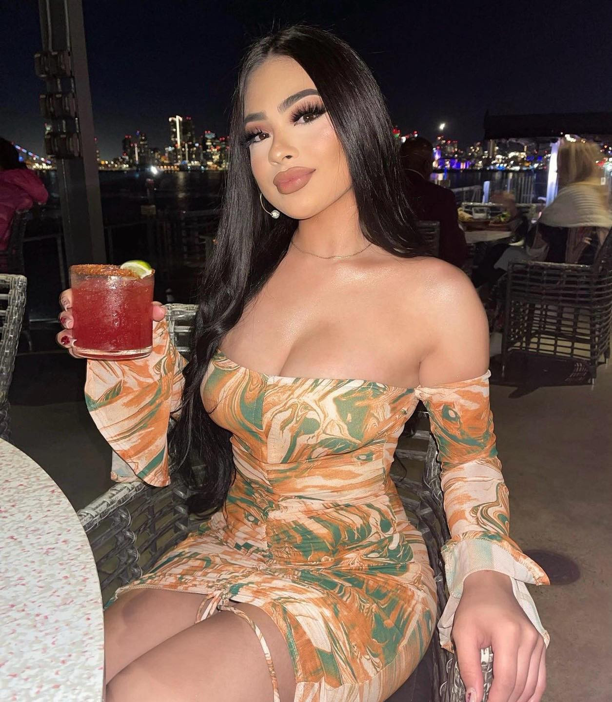 Laura is Female Escorts. | Los Angeles | California | United States | scarletamour.com 